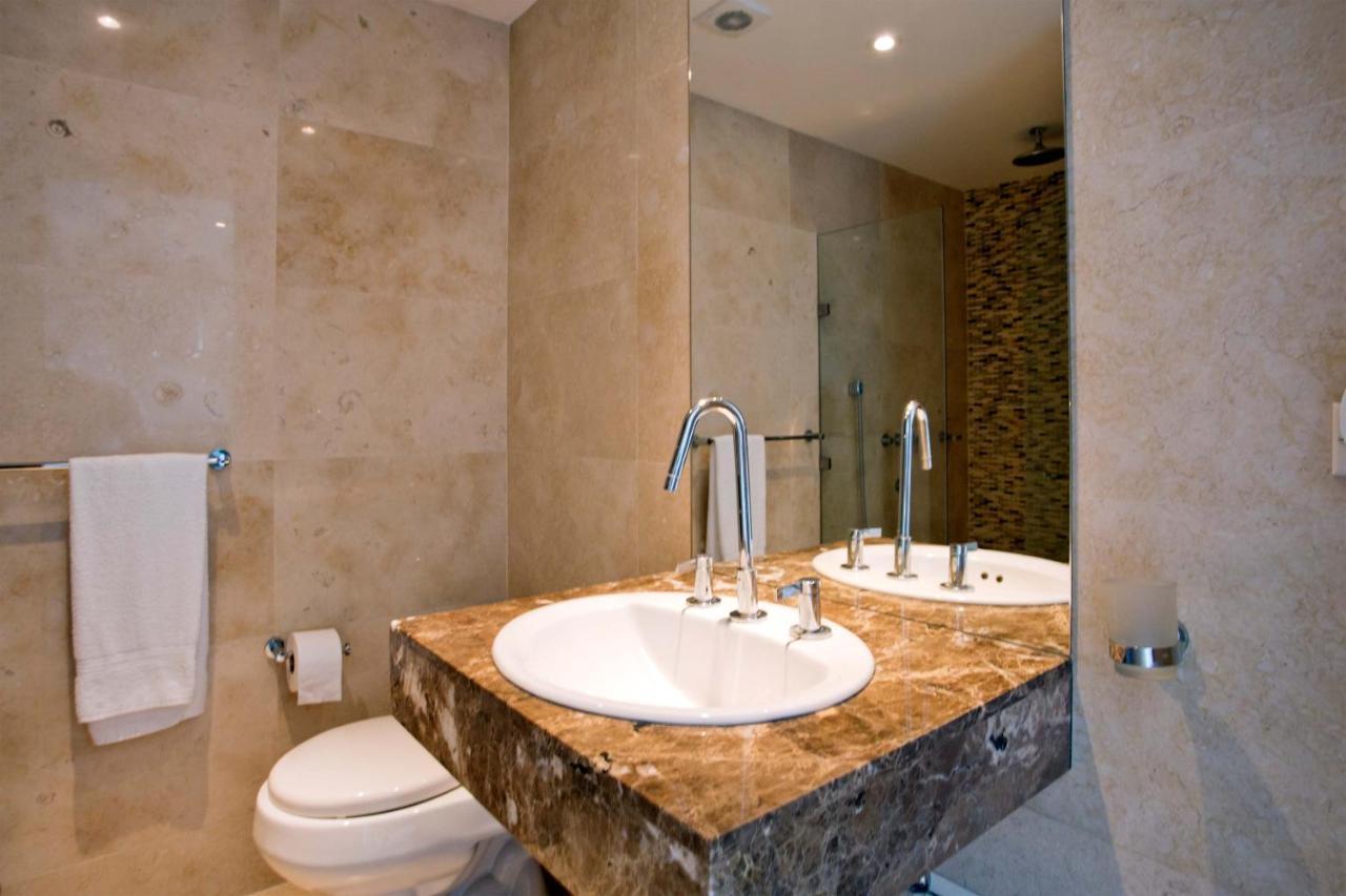 Dentro Del Radisson Ocean Pavillion Apartment